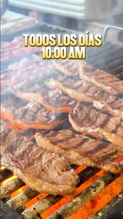Cortes de carne al carbón
